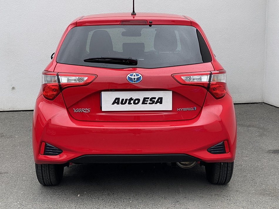 Toyota Yaris 1.5 b - Hybrid 