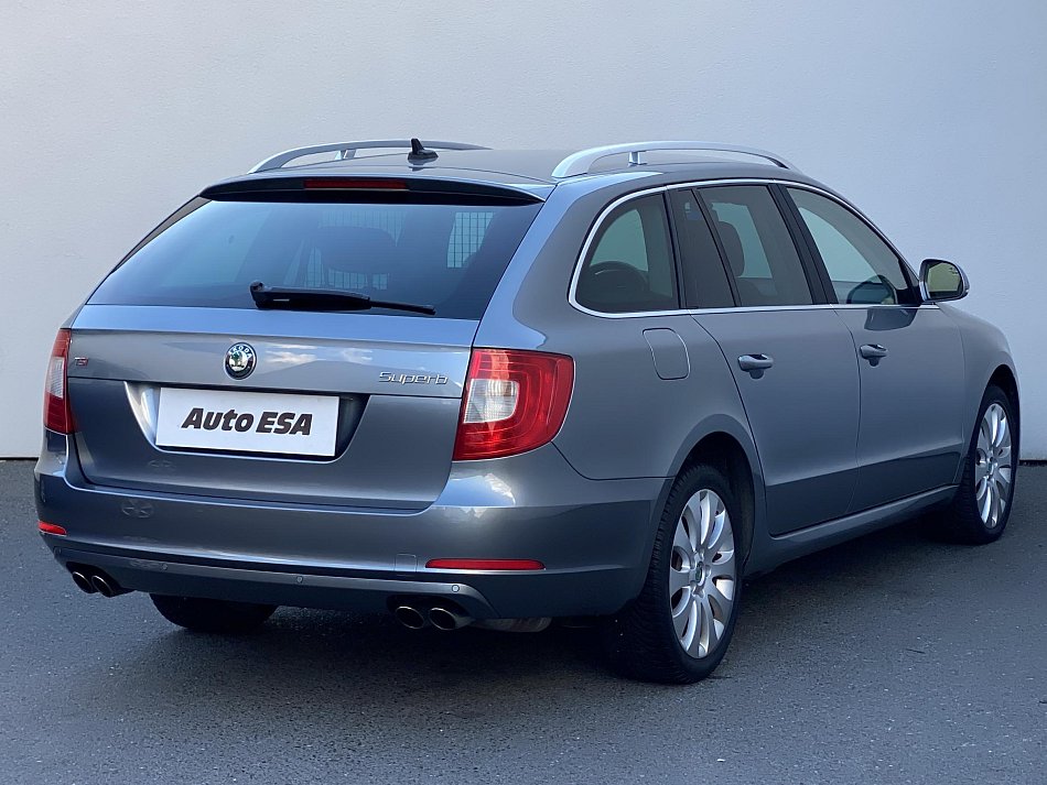 Škoda Superb II 2.0 TSi Ambition