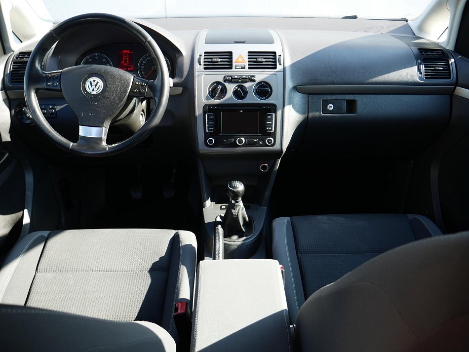 Volkswagen Touran 1.4 TSI 