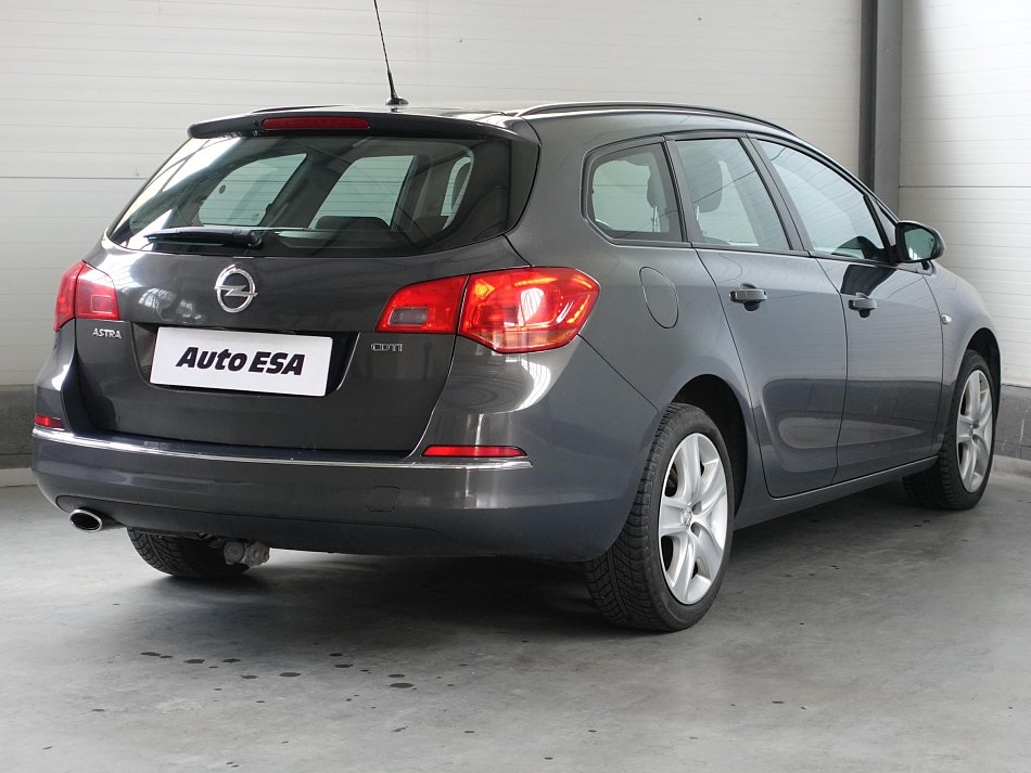 Opel Astra 2.0 CDTi 