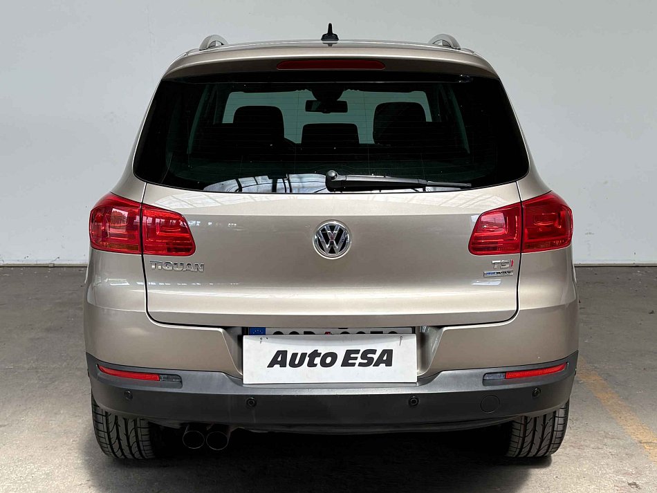 Volkswagen Tiguan 1.4TSi 