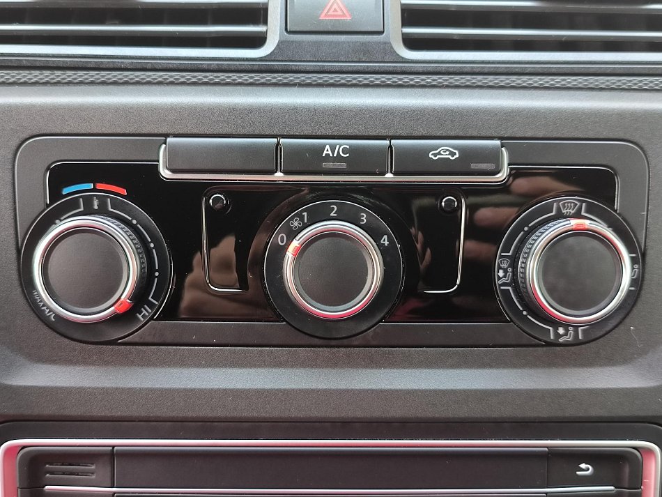 Volkswagen Caddy 1.4TGi  MAXi DÍLNA