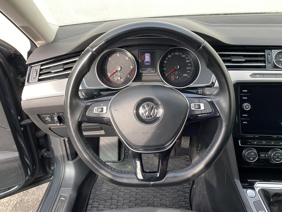 Volkswagen Passat 2.0 TDi Highline