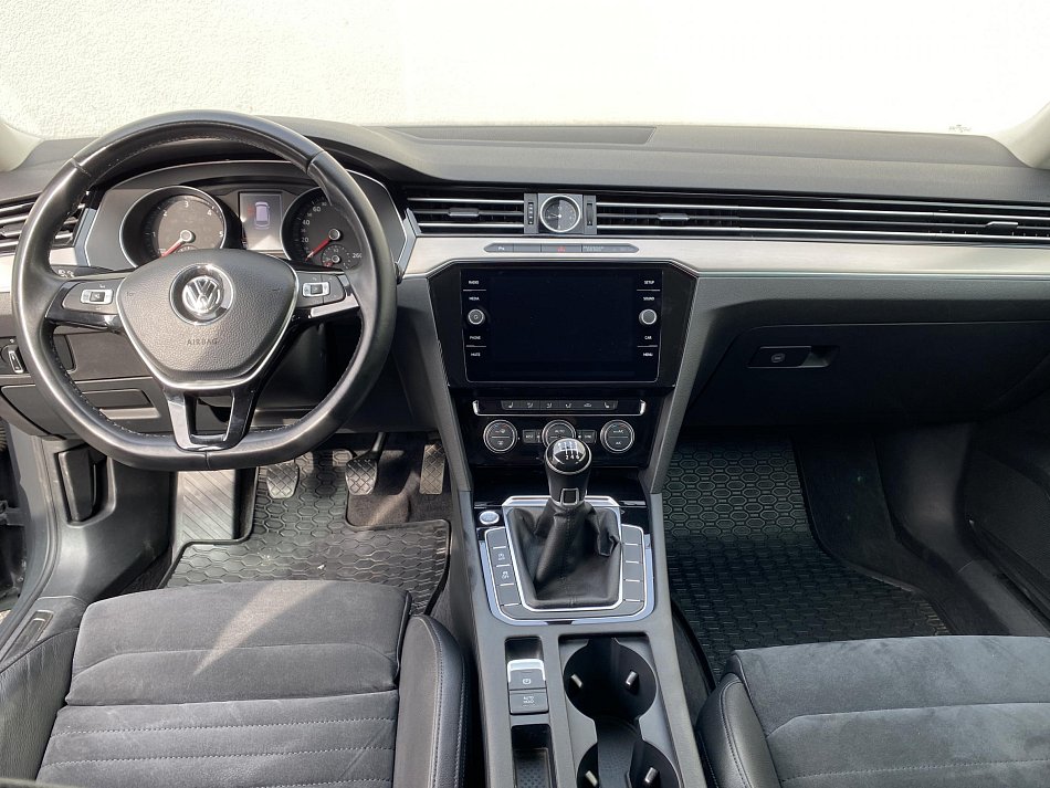 Volkswagen Passat 2.0 TDi Highline