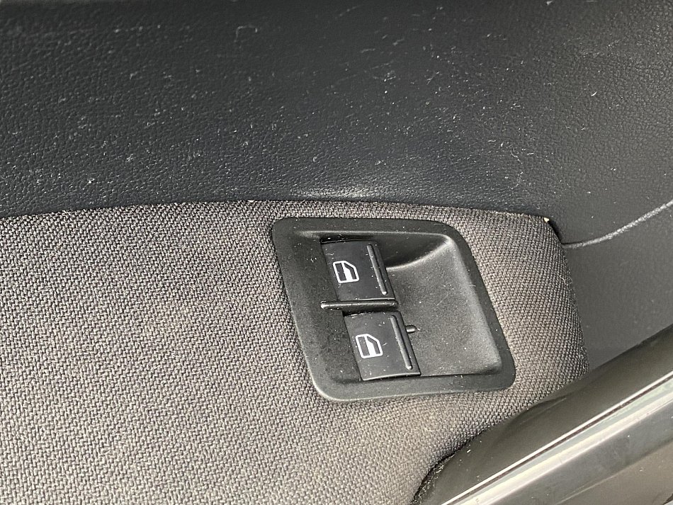 Volkswagen Caddy 2.0TDi  MAXi 7míst
