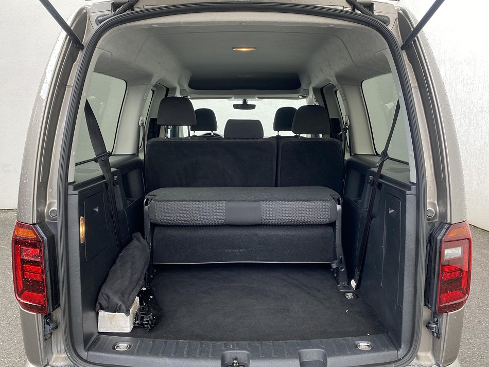 Volkswagen Caddy 2.0TDi  MAXi 7míst