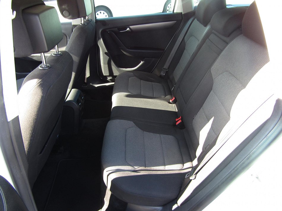 Volkswagen Passat 2.0 TSi 