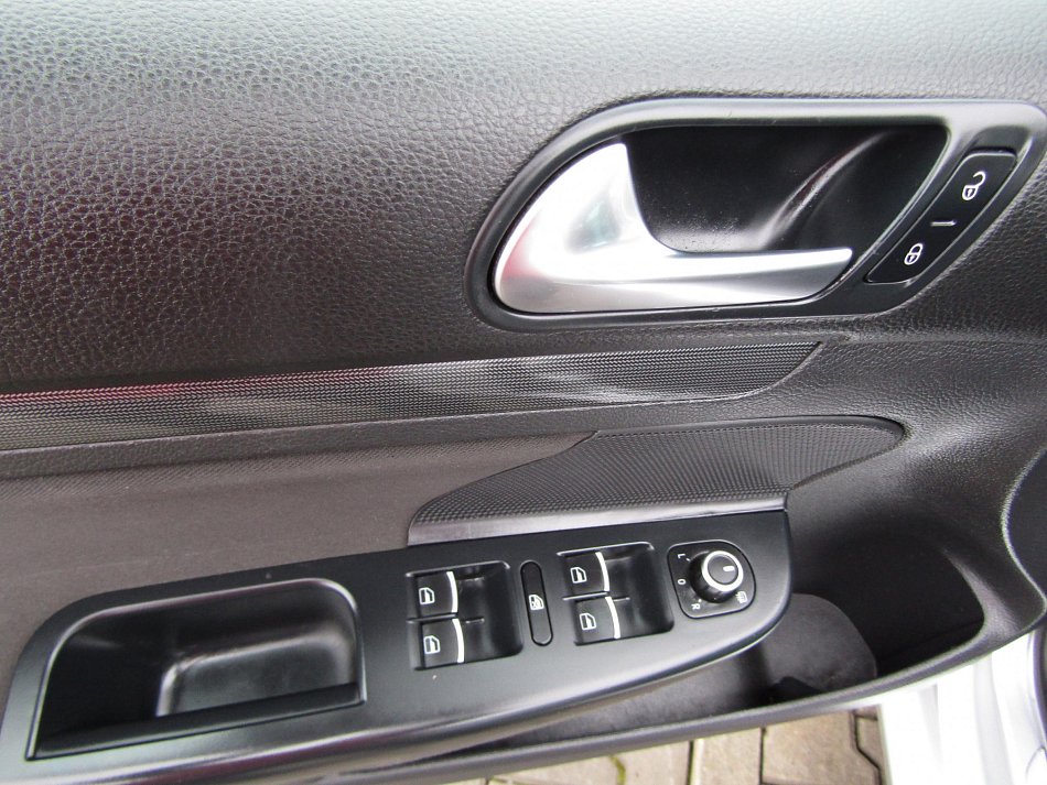 Volkswagen Golf 1.6 TDi 