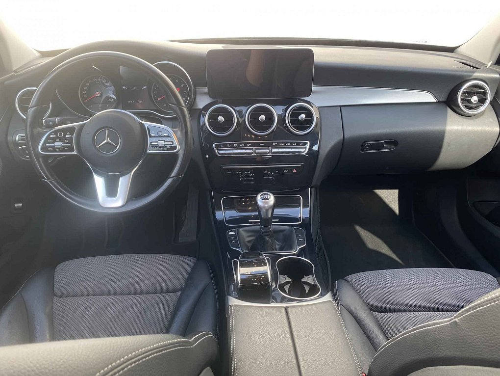 Mercedes-Benz Třída C 1.6i 