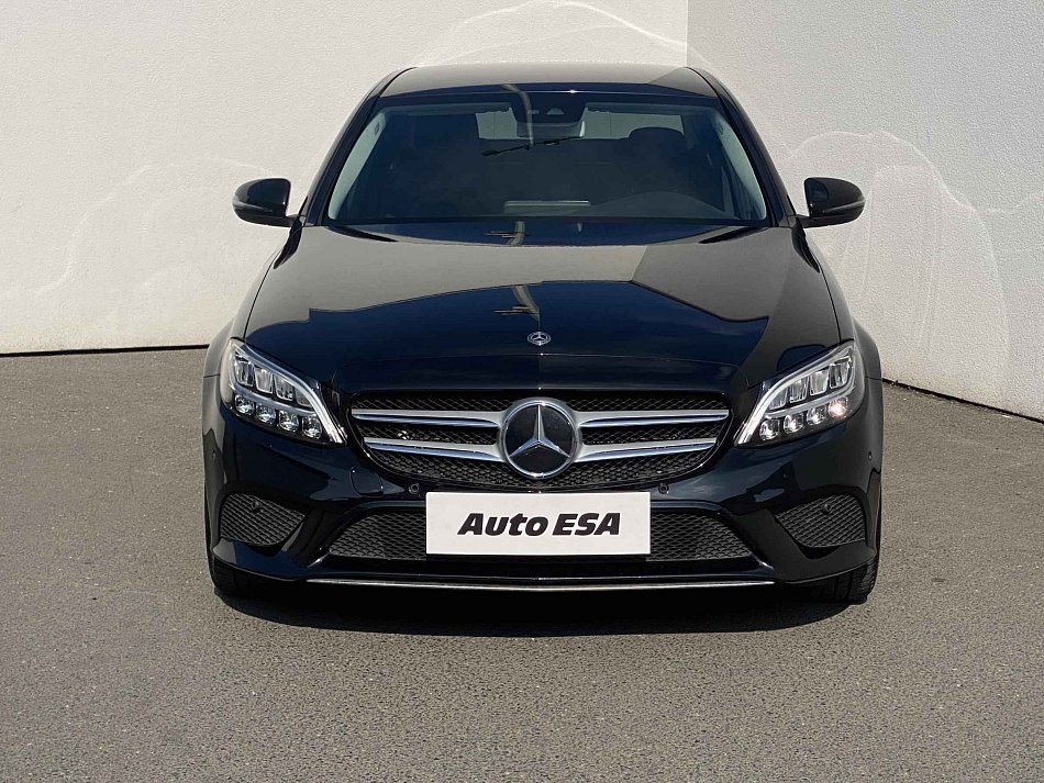 Mercedes-Benz Třída C 1.6i 