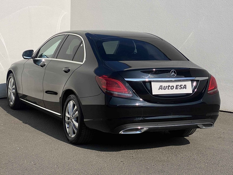 Mercedes-Benz Třída C 1.6i 