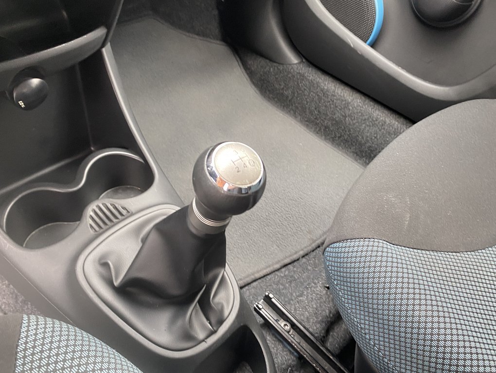 Toyota Aygo 1.0i 
