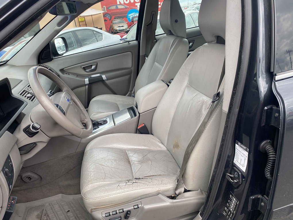 Volvo XC90 2.4 D5 Momentum