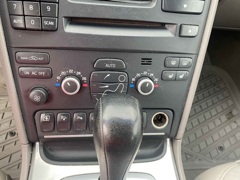 Volvo XC90 2.4 D5 Momentum