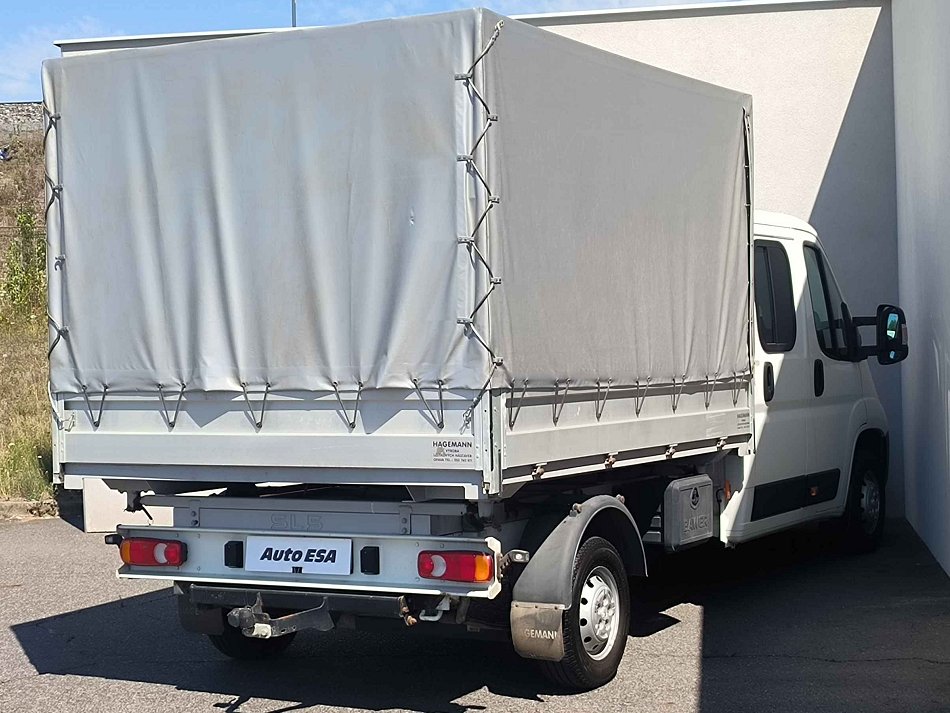 Peugeot Boxer 2.2HDi  7míst SKLÁPĚČ