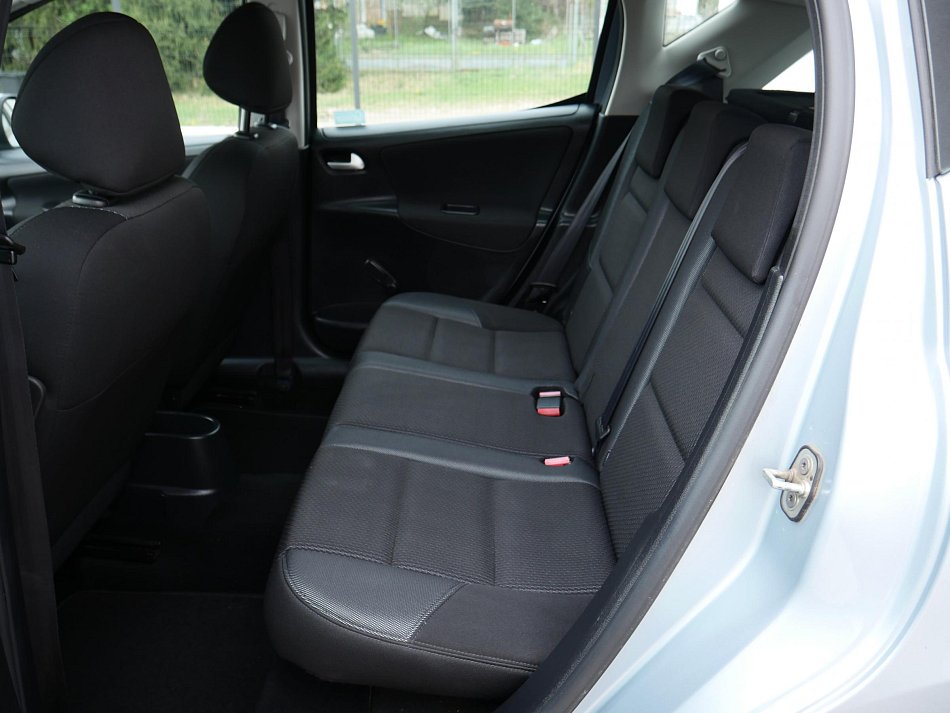 Peugeot 207 1.4 16V 
