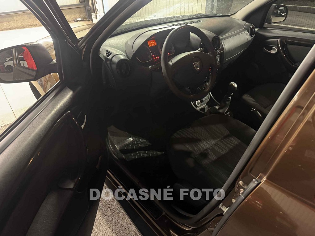 Dacia Duster 1.6i  4x4