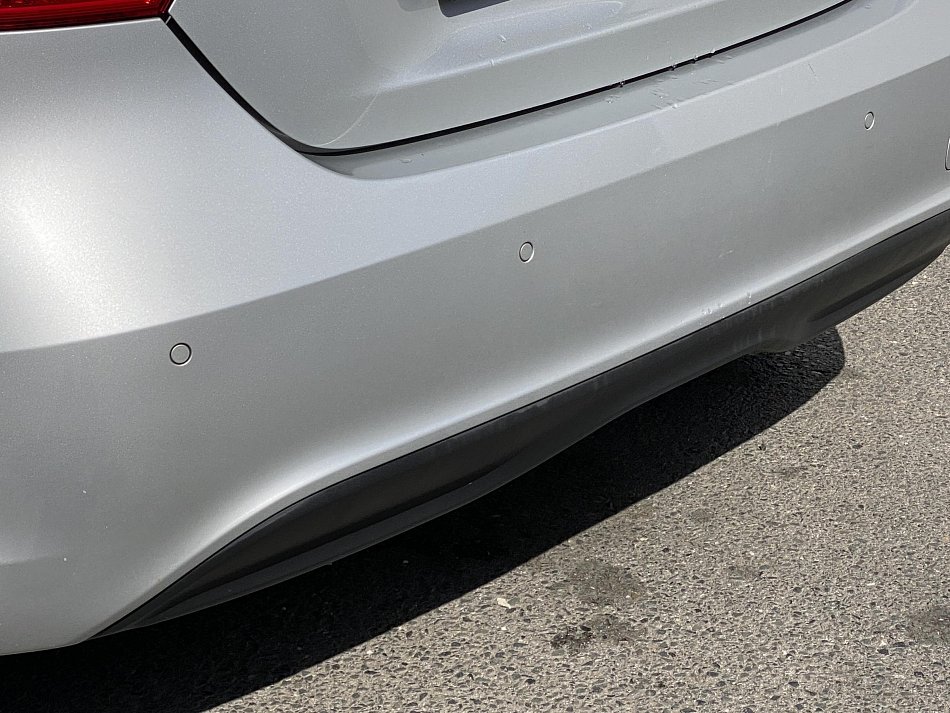 Mercedes-Benz Třída A 1.6i Sport A180