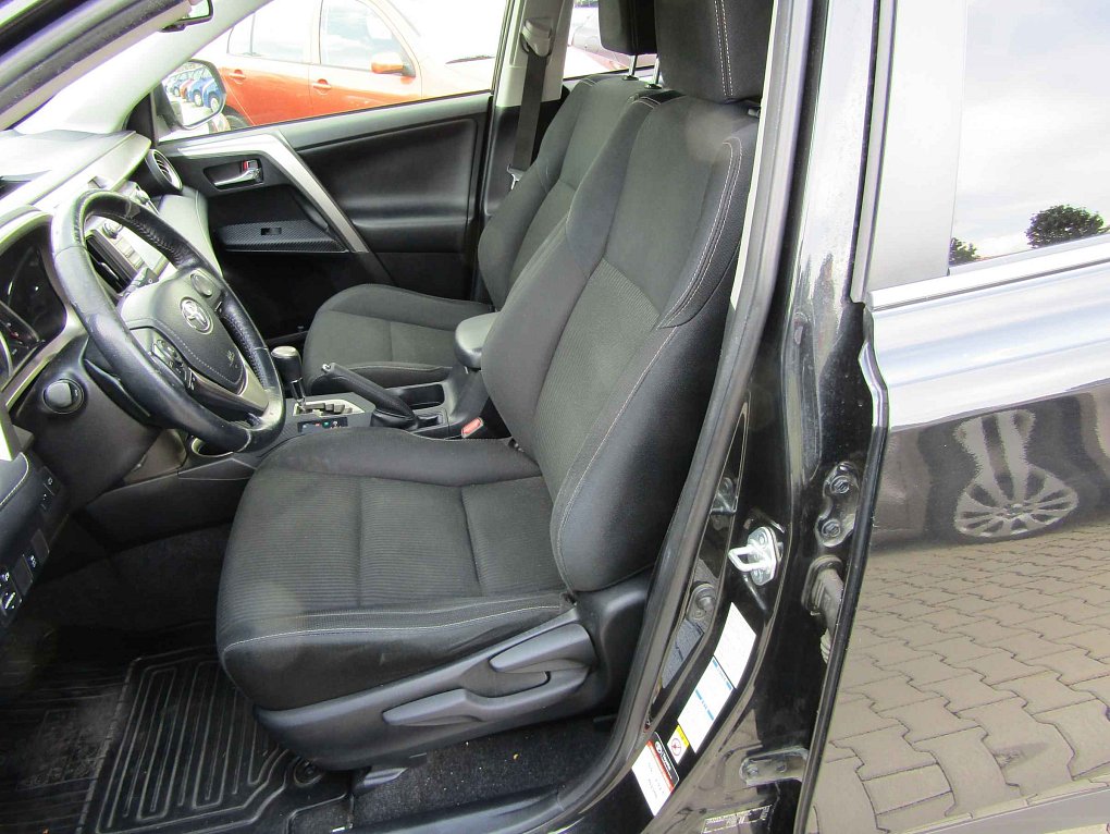 Toyota RAV4 2.2D  4x4