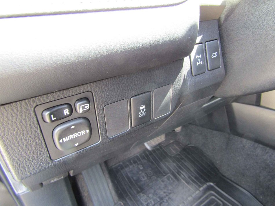 Toyota RAV4 2.2D  4x4