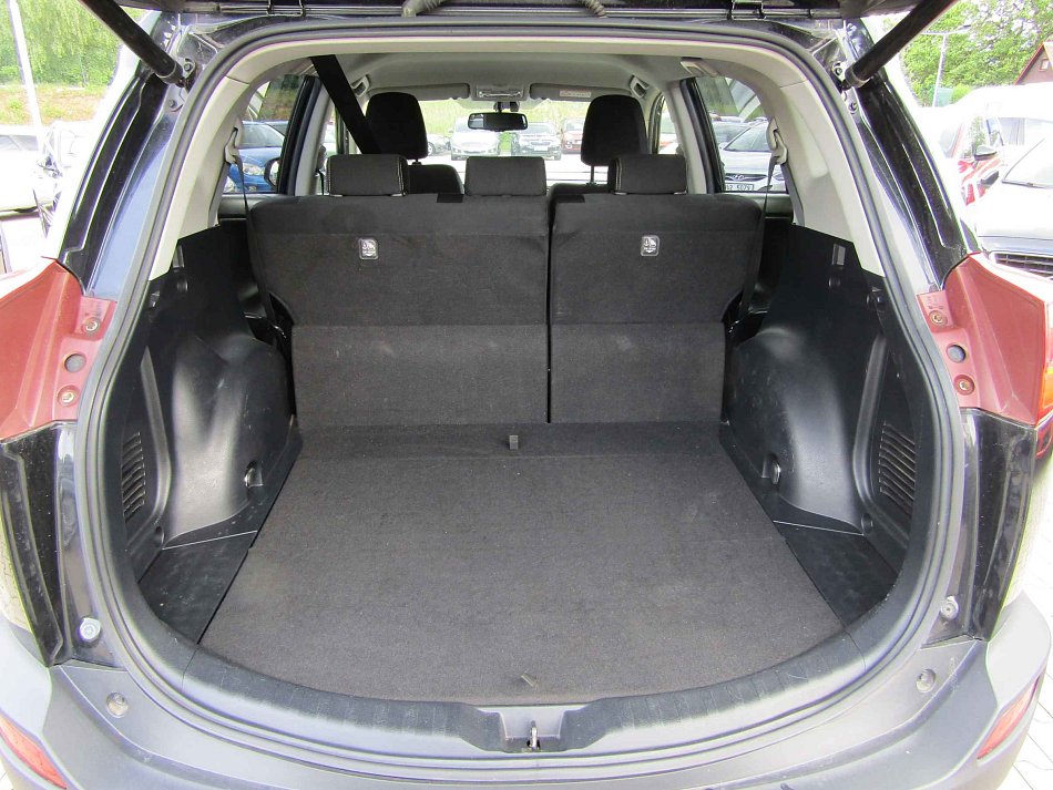 Toyota RAV4 2.2D  4x4