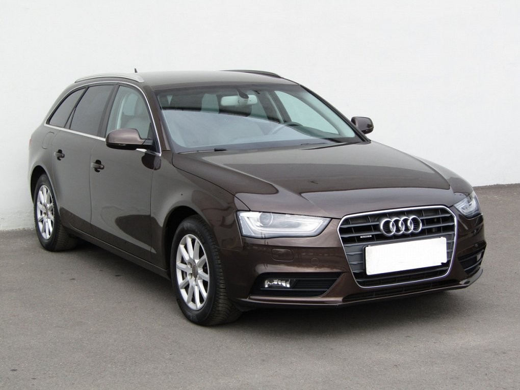 Audi A4 2.0 TDi Attraction quattro