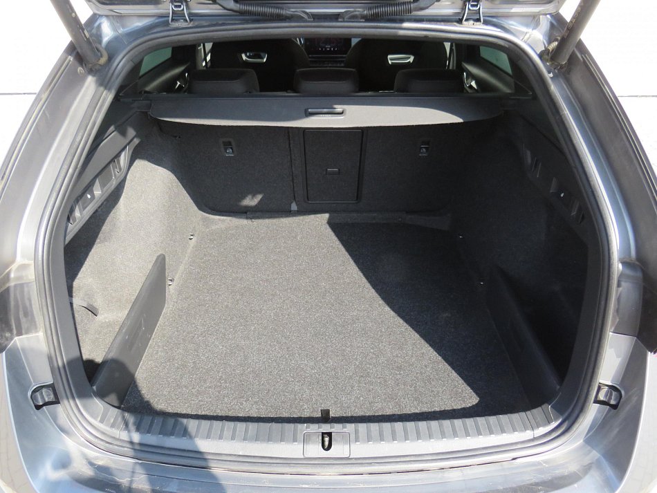 Škoda Octavia IV 1.5 TSi SportLine