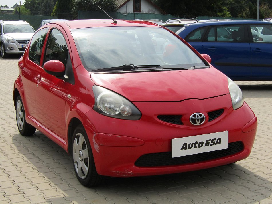 Toyota Aygo 1.0 i 