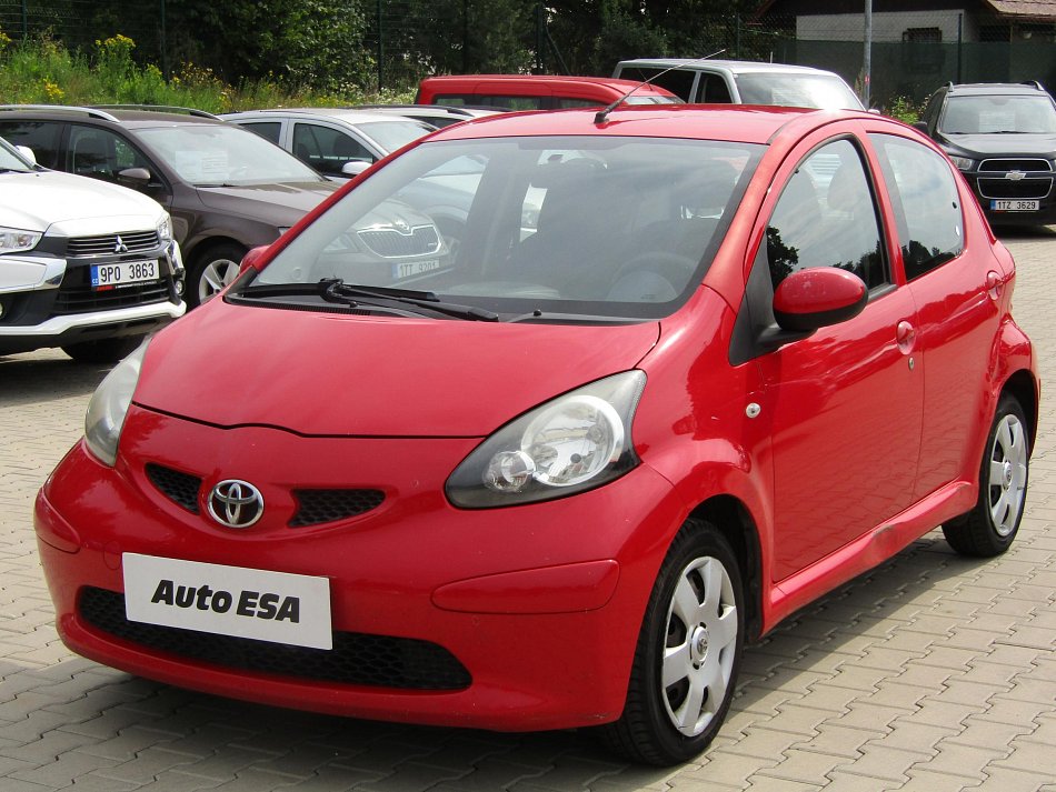 Toyota Aygo 1.0 i 