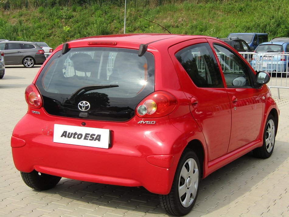 Toyota Aygo 1.0 i 