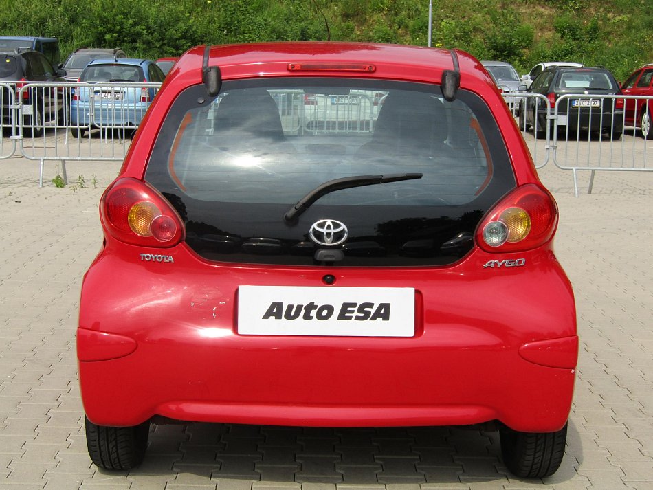 Toyota Aygo 1.0 i 
