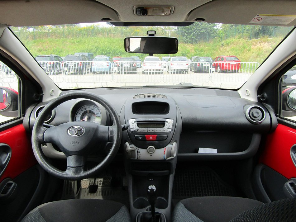 Toyota Aygo 1.0 i 
