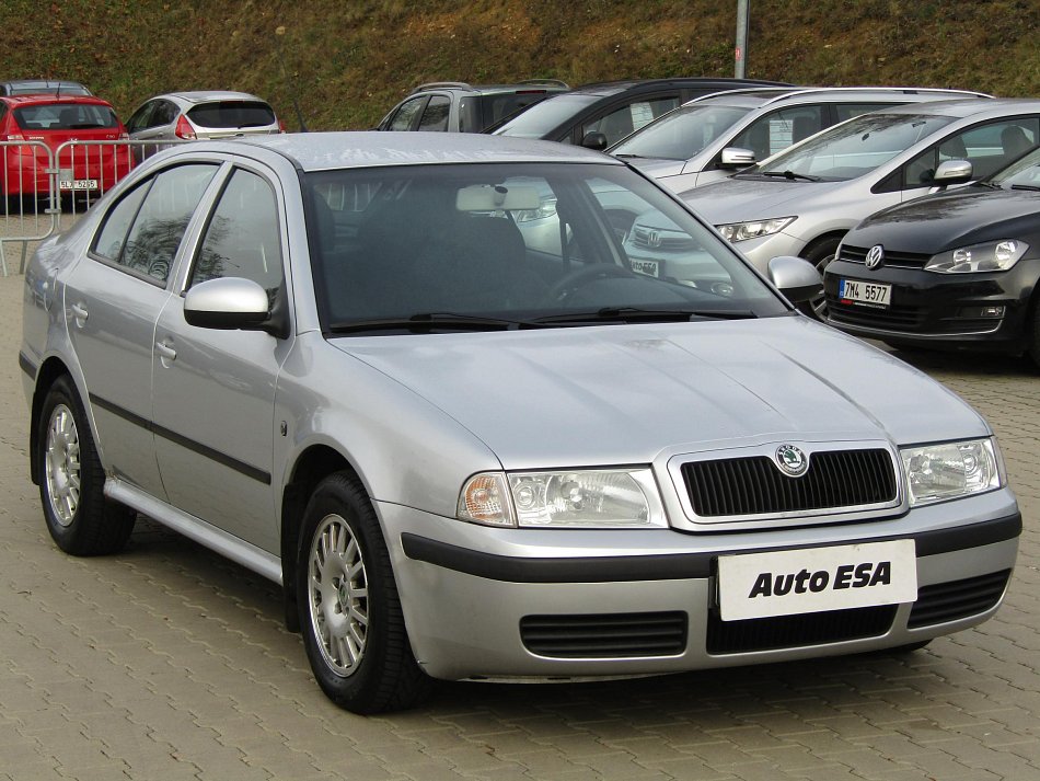 Škoda Octavia 1.6i Tour