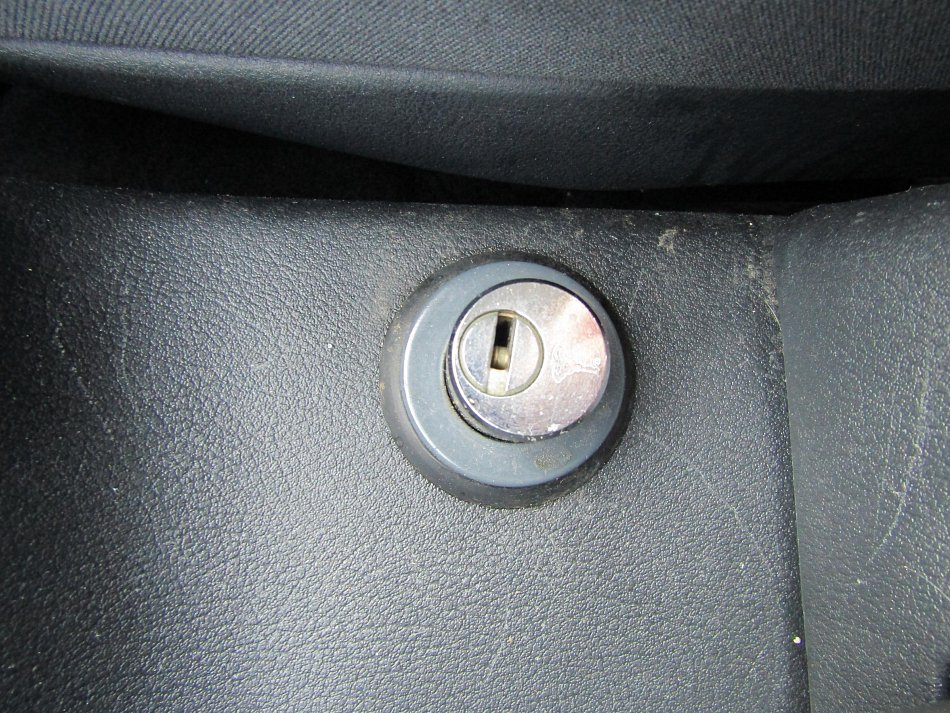 Škoda Octavia 1.6i Tour