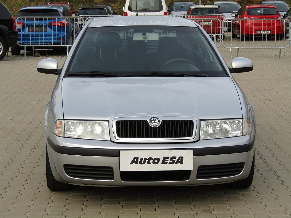 Škoda Octavia 1.6i Tour