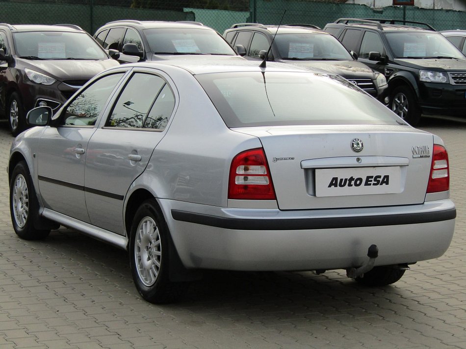 Škoda Octavia 1.6i Tour