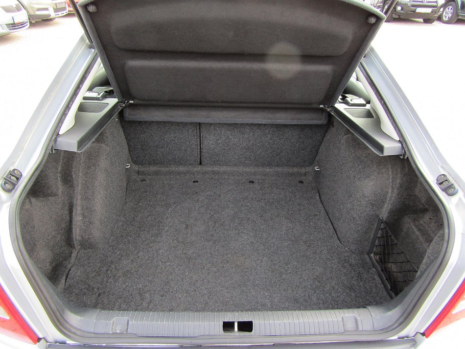 Škoda Octavia 1.6i Tour