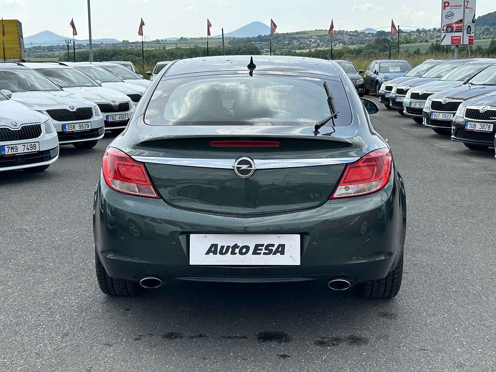 Opel Insignia 1.6T 