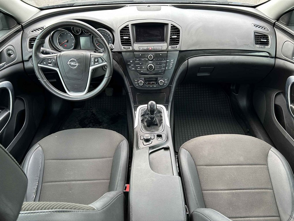 Opel Insignia 1.6T 