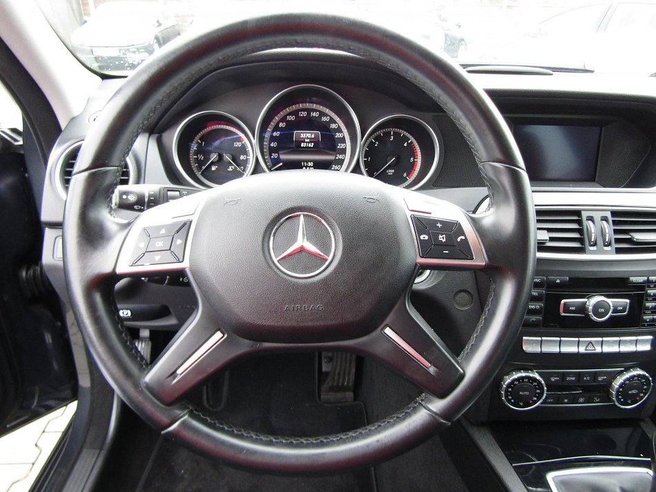 Mercedes-Benz Třída C 2.0 CDi 