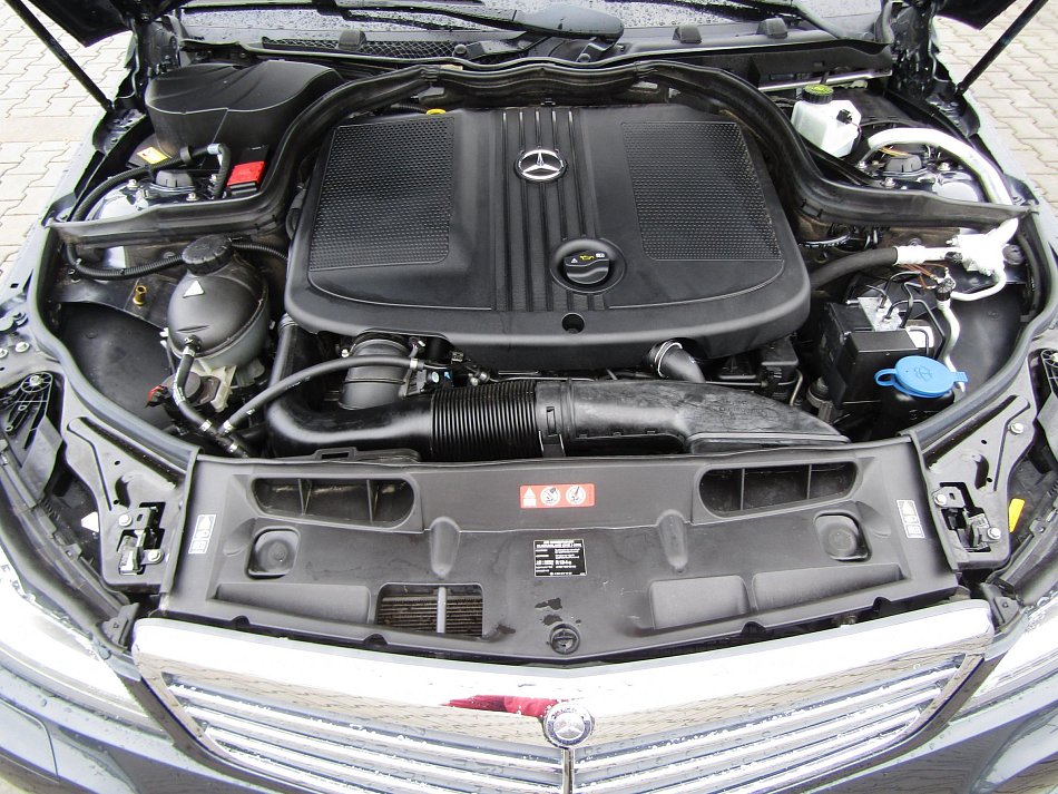 Mercedes-Benz Třída C 2.0 CDi 