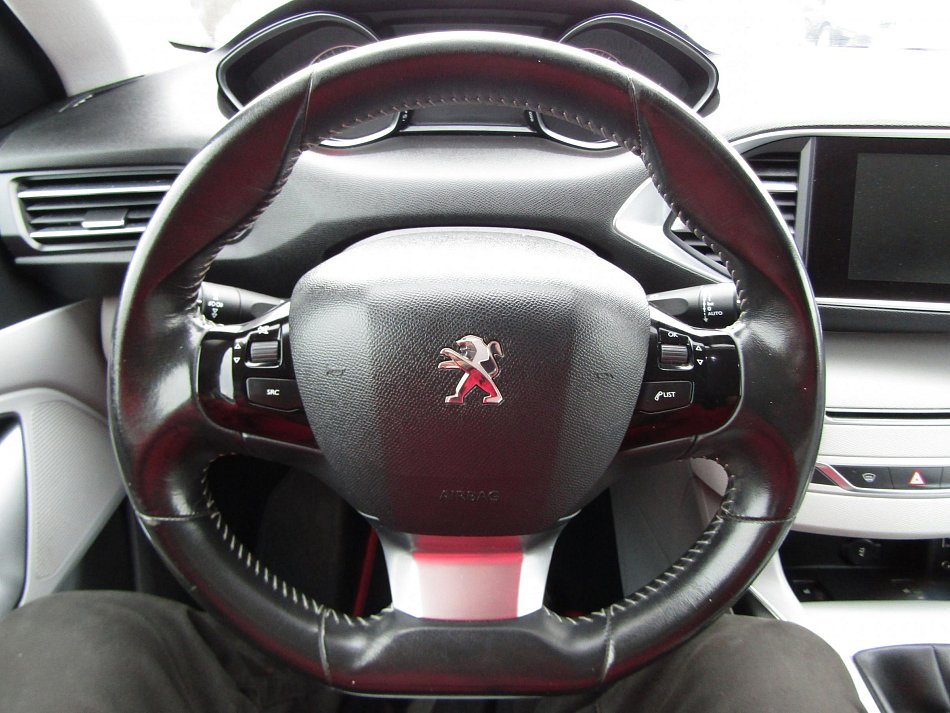 Peugeot 308 1.6 HDi 