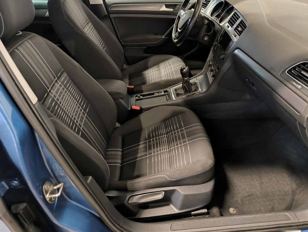 Volkswagen Golf 1.2 TSi 