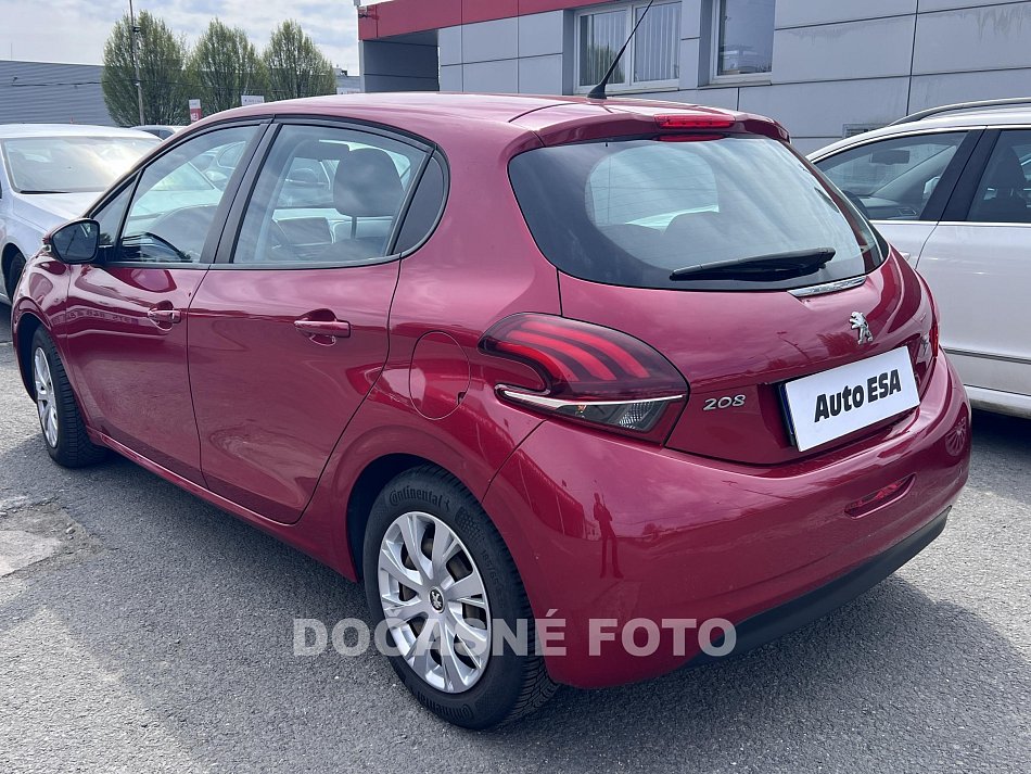 Peugeot 208 1.2 PT 