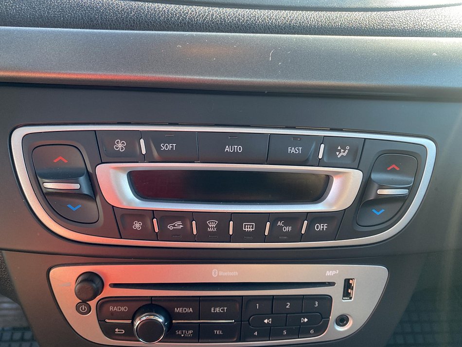 Renault Fluence 1.6. 16V 