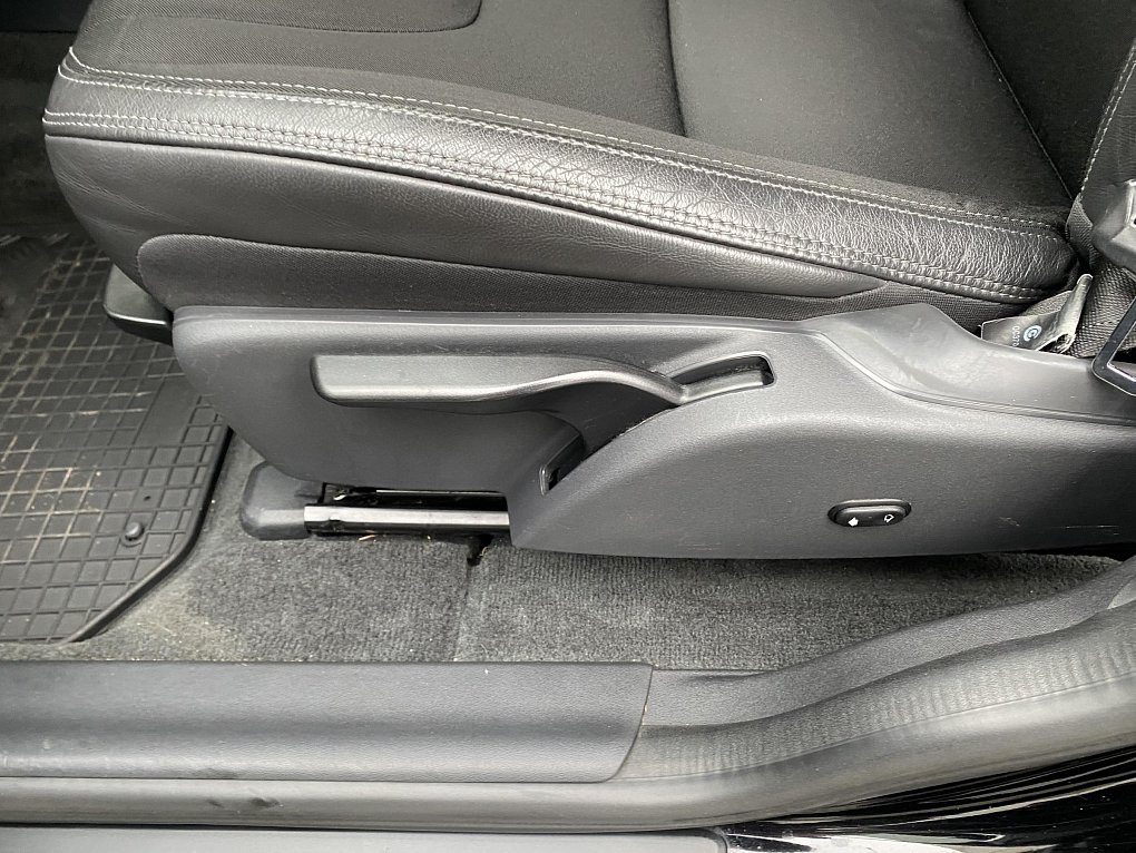 Volvo XC60 2.4 D4 Momentum AWD