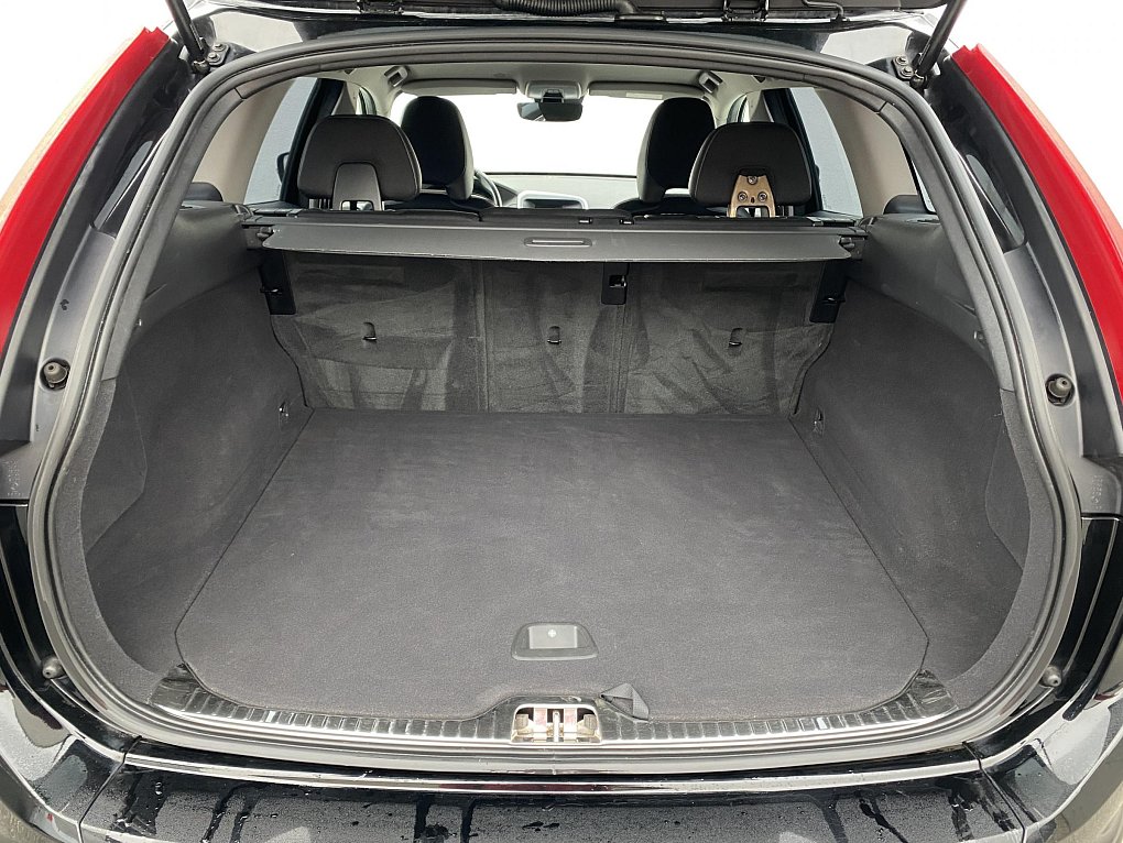 Volvo XC60 2.4 D4 Momentum AWD