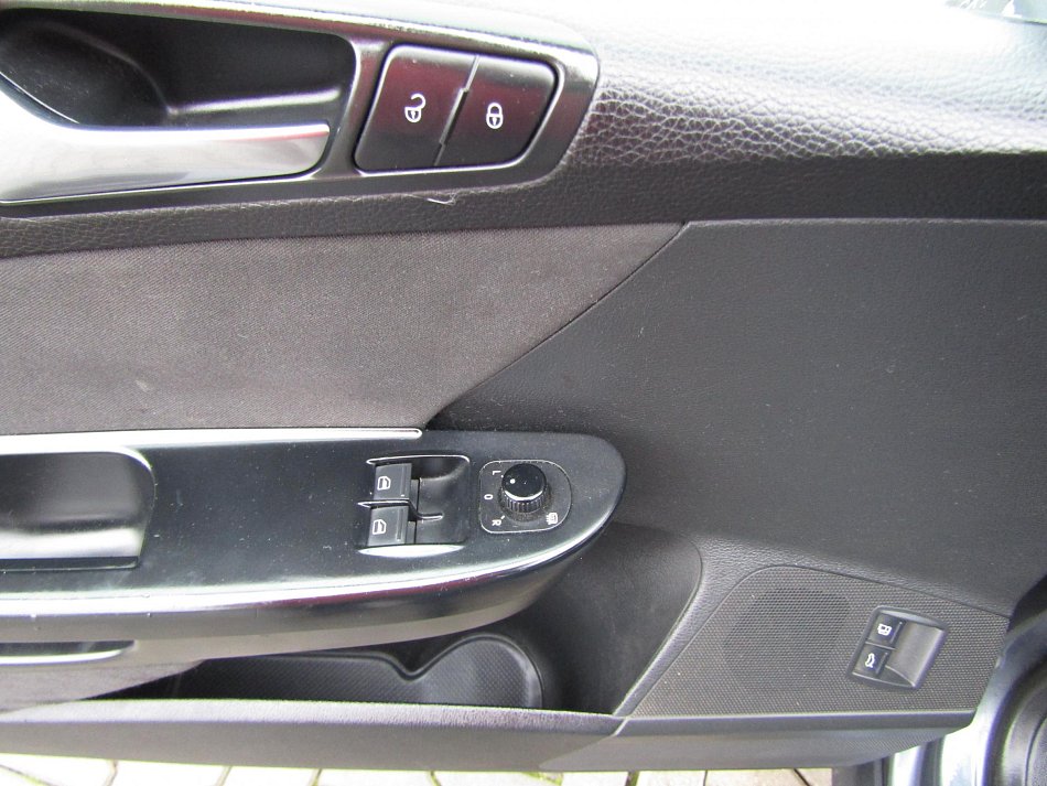 Volkswagen Passat 2.0 TDi 