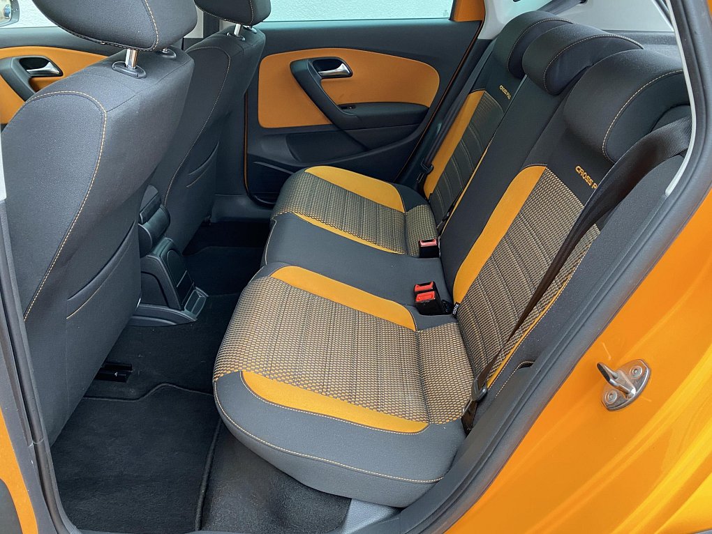 Volkswagen Polo 1.2 TSi CROSS