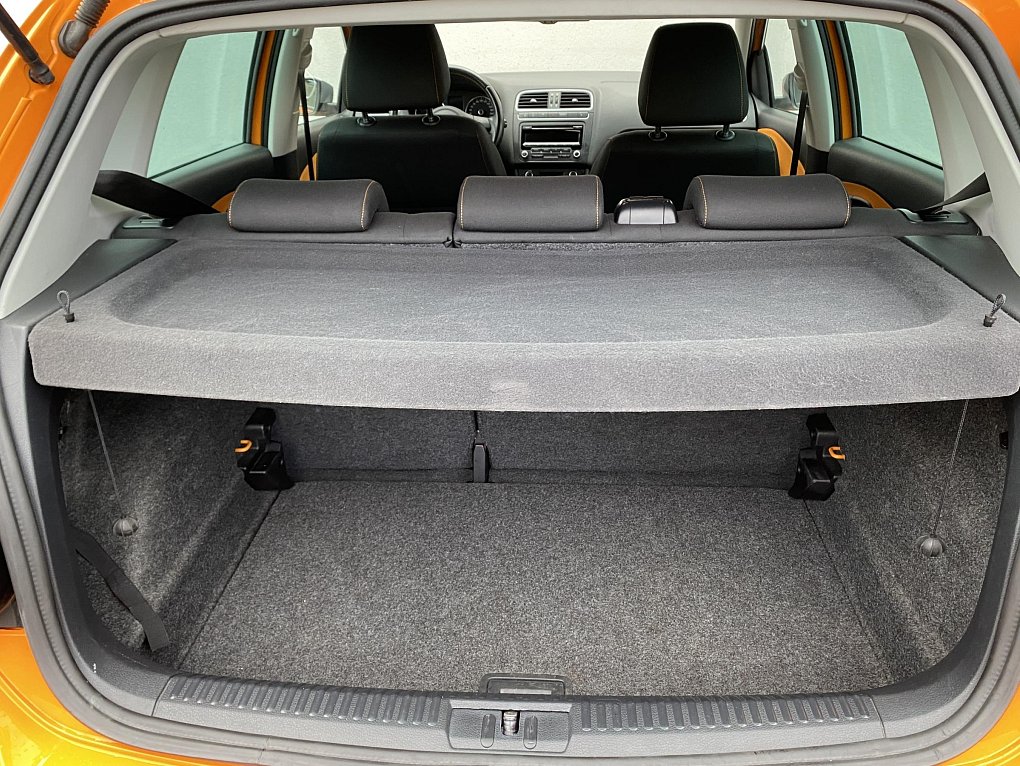 Volkswagen Polo 1.2 TSi CROSS